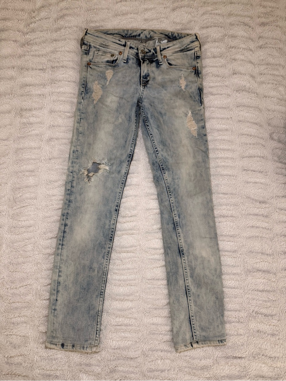 H&M &Denim Low Waist Distressed Jeans 27/32